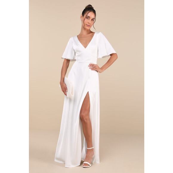 NWT Lulus Elegant Confidence White Satin Flutter Sleeve Cutout Maxi Dress Size M - Picture 1 of 11